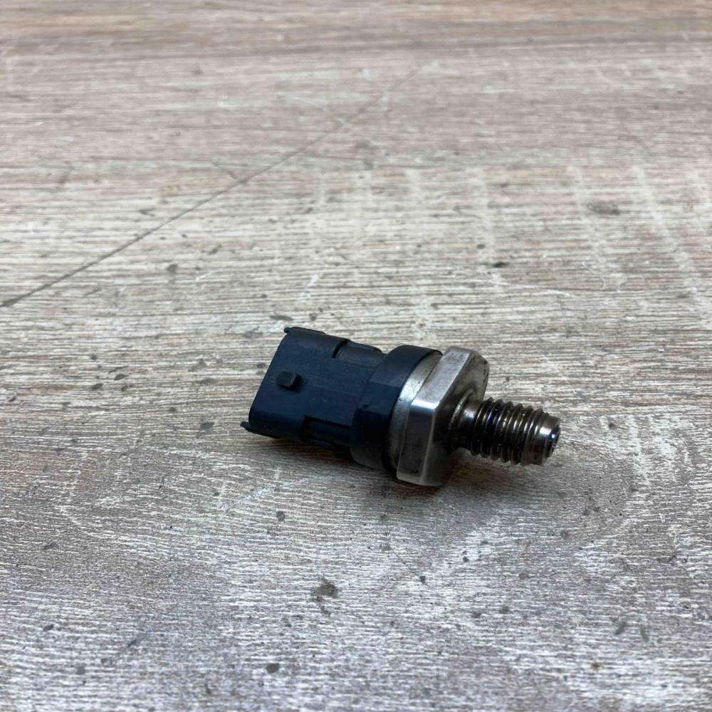 0281002788   Fuel pressure sensor BMW 5 E39