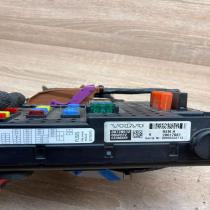 30728512 05W222  Fuse module Volvo XC70