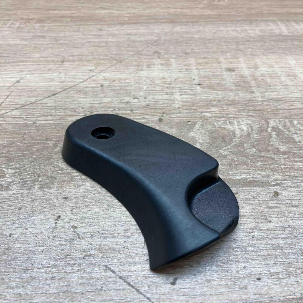 8223163  Bonnet Open Engine bonnet (hood) release handle BMW 3 E46