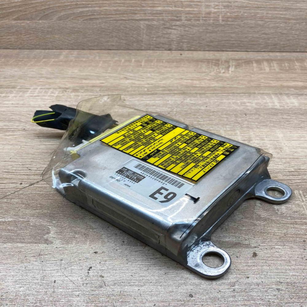 89170 47390 152300 6952 E9 Airbag control unit/module Toyota Prius (XW20)