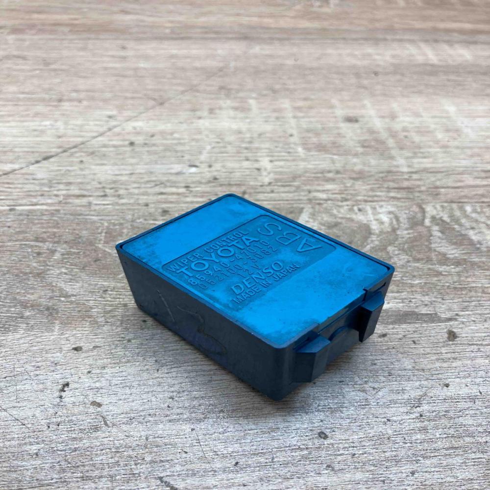 85940 47010 052100 3082 Wiper Control Window wiper relay Toyota Prius (XW20)