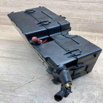 8688040 30732559  Fuse box set Volvo V50