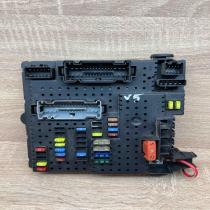 30732769 05W425  Fuse module Volvo XC90
