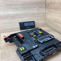 30732769 05W425  Fuse module Volvo XC90