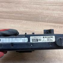 30728512 05W325  Fuse module Volvo XC70