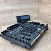 30728512 05W325  Fuse module Volvo XC70