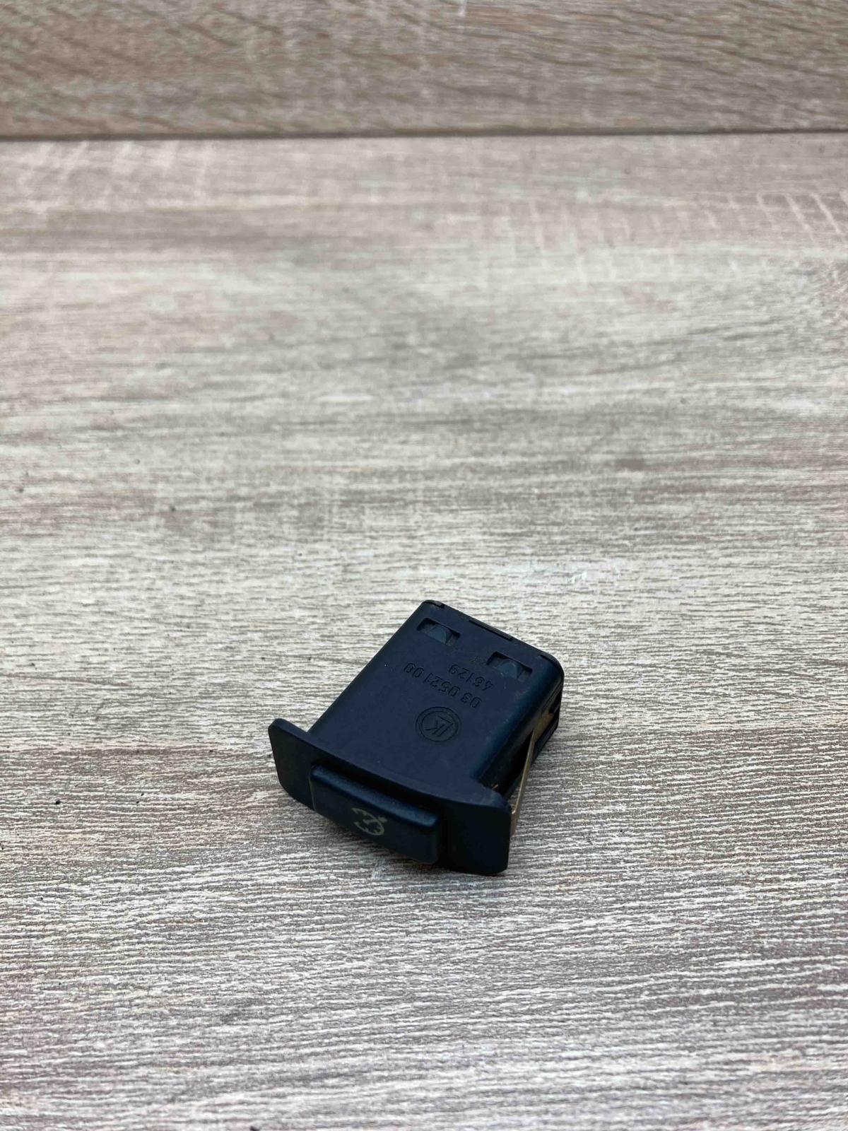 8352256 Switch  Panel lighting control switch BMW 7 E38