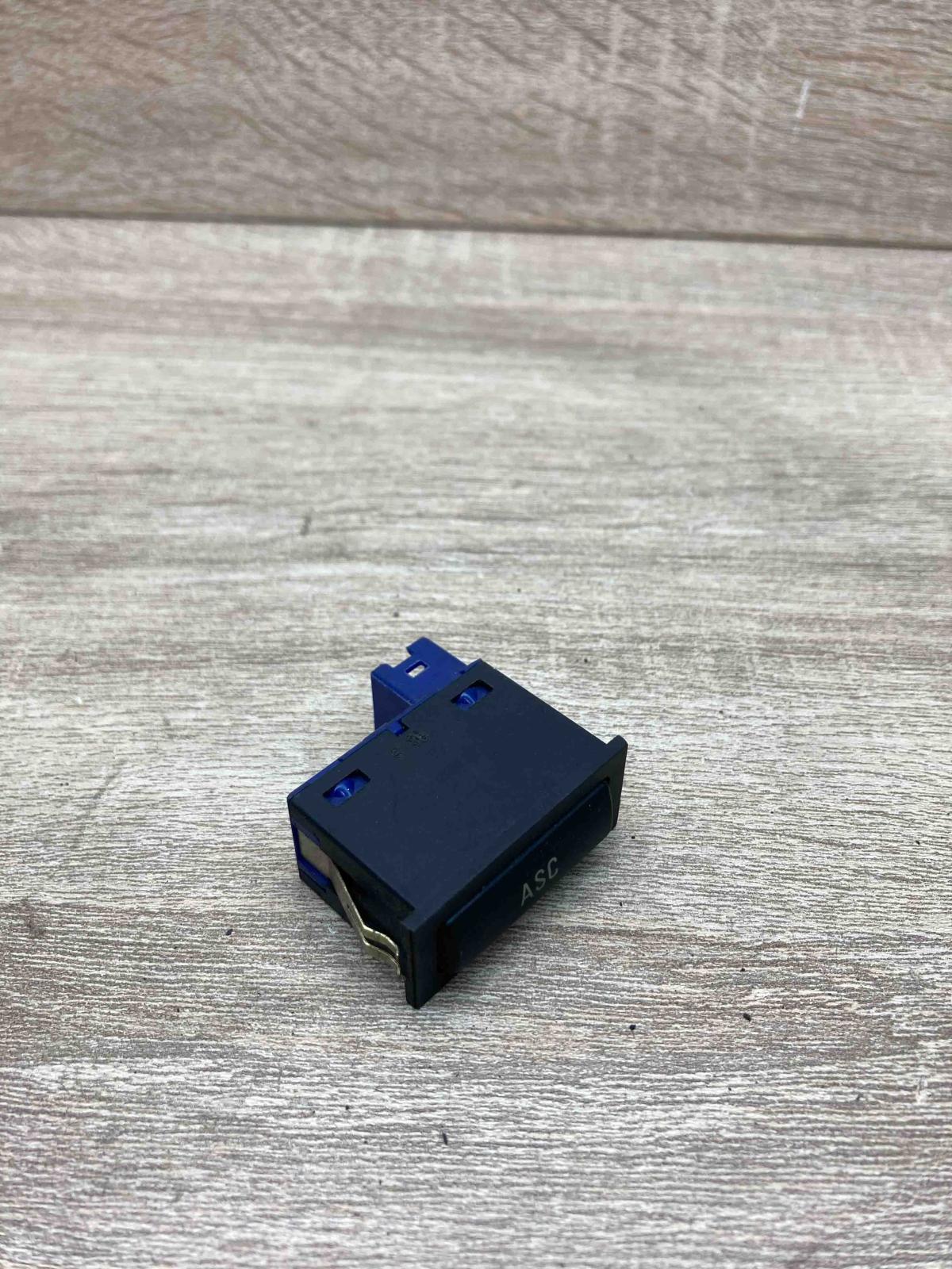 8352251   Traction control (ASR) switch BMW 3 E46