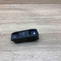 8352182   Sunroof switch BMW X5 E53