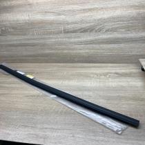 A1567250265   Front door window/glass frame Mercedes-Benz C W203
