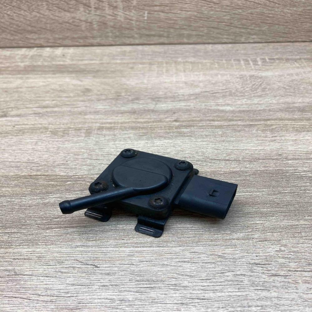 7789219 Used  Exhaust gas pressure sensor BMW 5 E60 E61