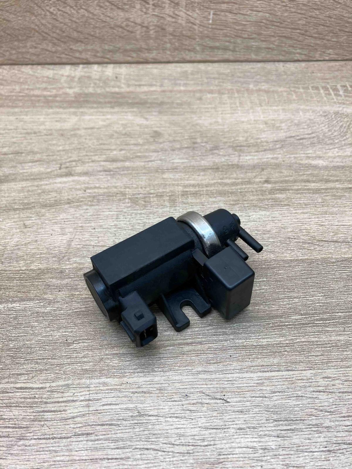 2247906   Turbo solenoid valve BMW 3 E46