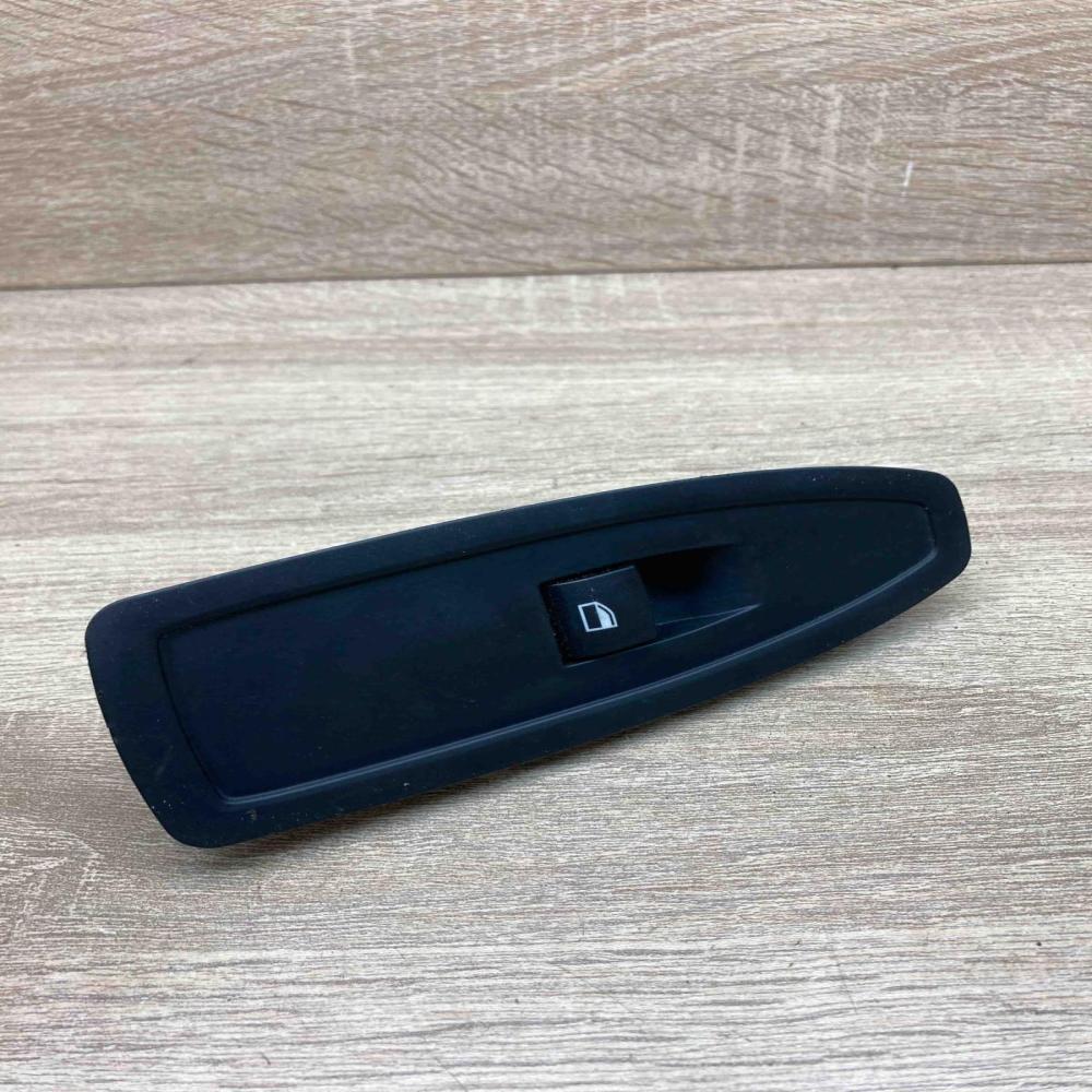 9208107   Electric window control switch BMW 4 F32 F33
