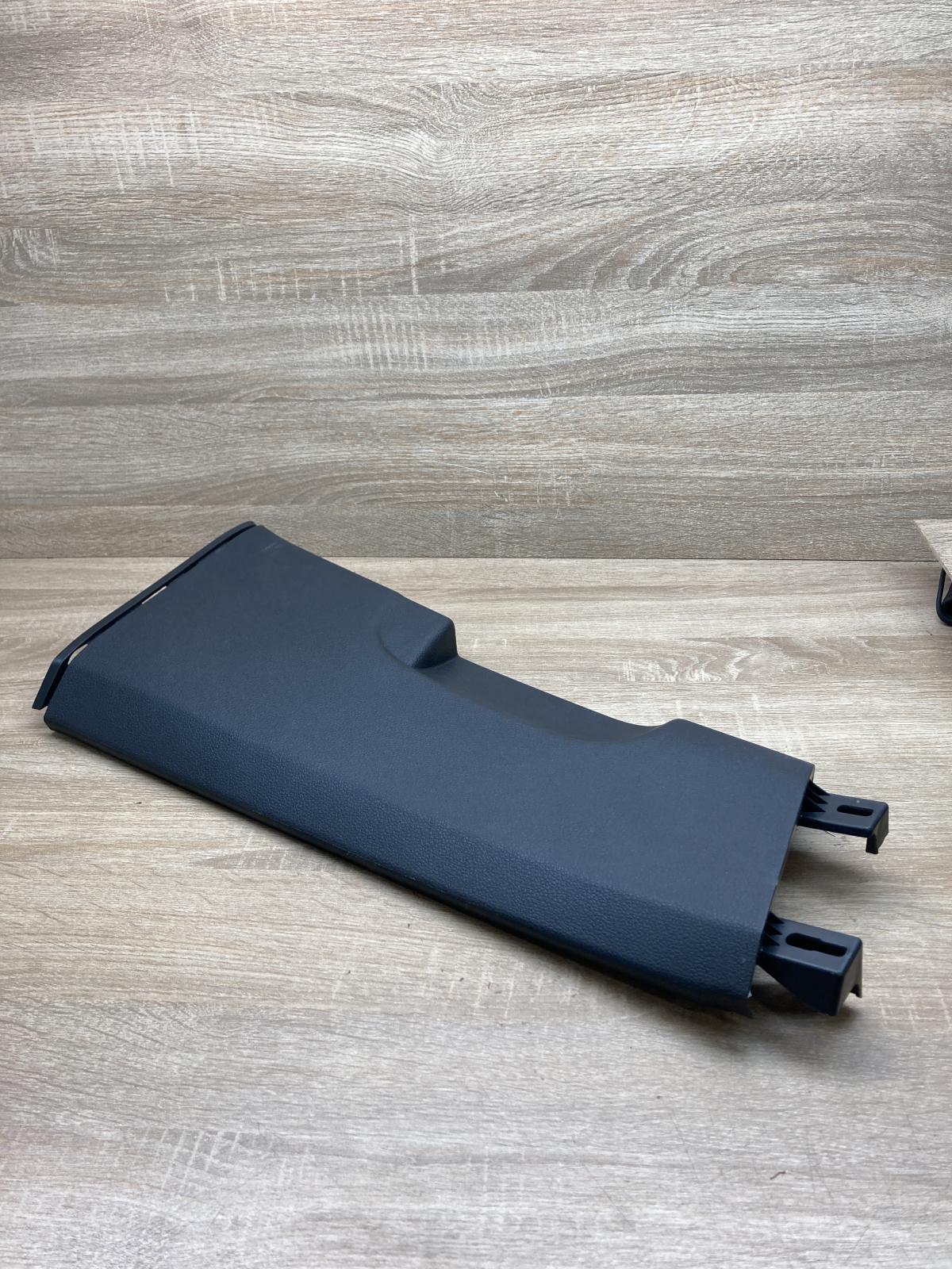 5G4867292F   (B) pillar trim (bottom) Volkswagen Golf VII