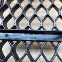 A2118850053   Front bumper lower grill Mercedes-Benz E W211