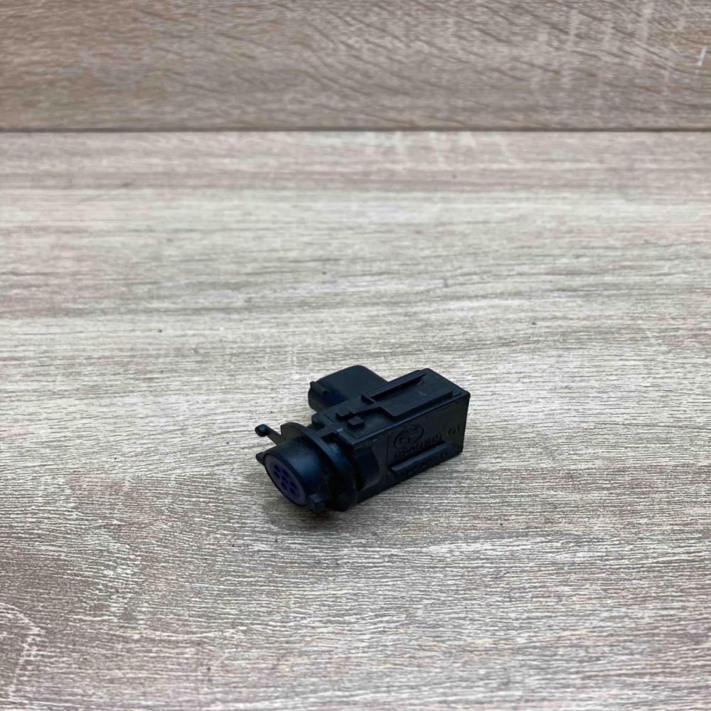 9240180 01 132424 11  Air quality sensor BMW 3 F30 F35 F31