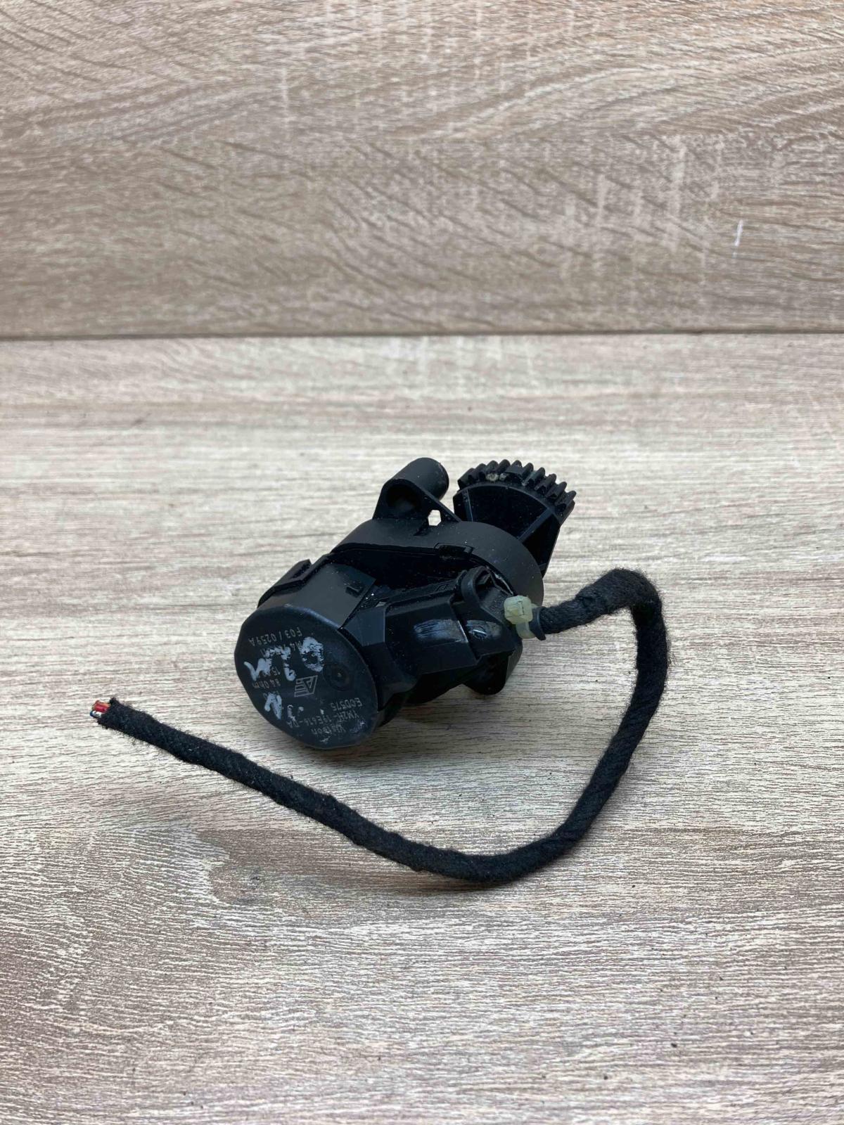 YM2H 19E616 DA ECD575  Air flap motor/actuator Ford Galaxy