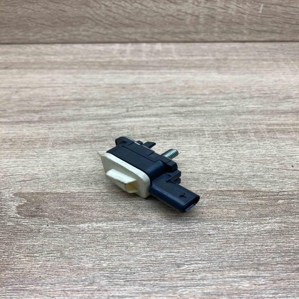 9217711 713 151201  Airbag deployment crash/impact sensor BMW 3 F30 F35 F31
