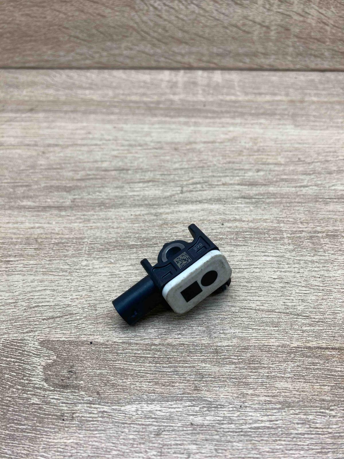 9234989 900 2317  Airbag control unit/module BMW 3 F30 F35 F31