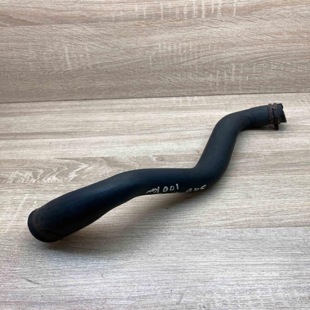 3M5H 8260 CH   Engine coolant pipe/hose Volvo V50