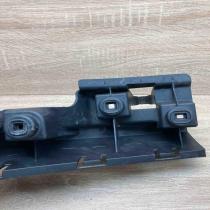 08693388 BP8BA  Rear bumper mounting bracket Volvo S60