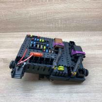 30728512 05W361 28017881 Fuse module Volvo XC70