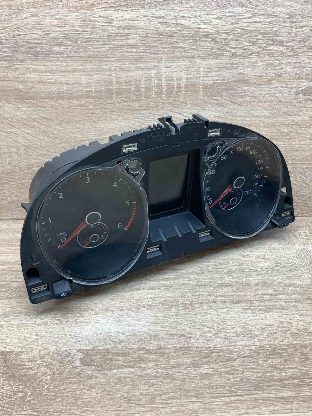 3C0920 972J 007494  Speedometer (instrument cluster) Volkswagen PASSAT B6
