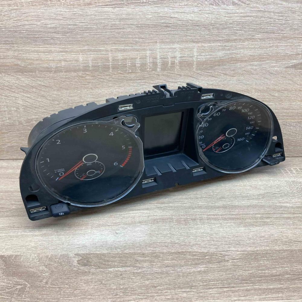 3C0920 972J 007494  Speedometer (instrument cluster) Volkswagen PASSAT B6
