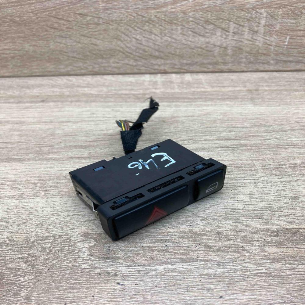 8368920   Hazard light switch BMW 3 E46