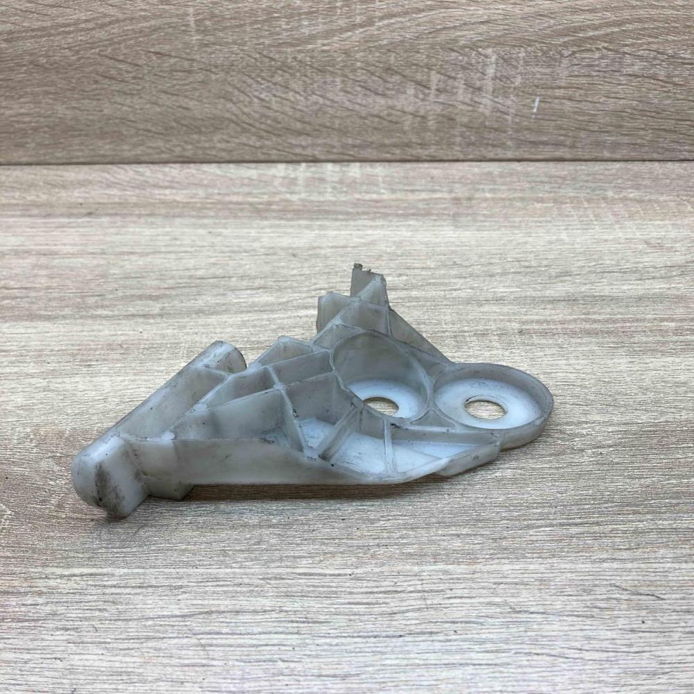 7895416 727584  Front bumper mounting bracket BMW 3 E46