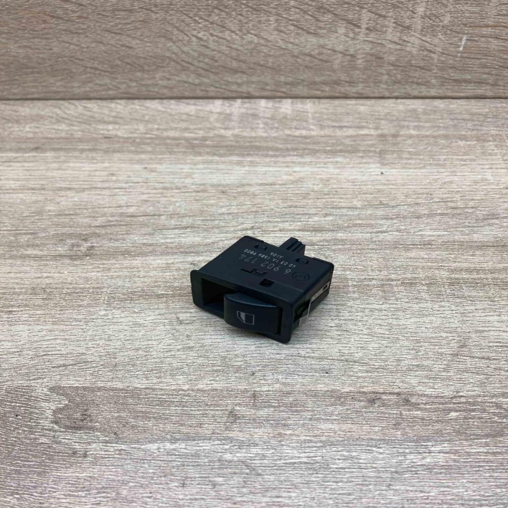 6902174   Electric window control switch BMW 3 E46