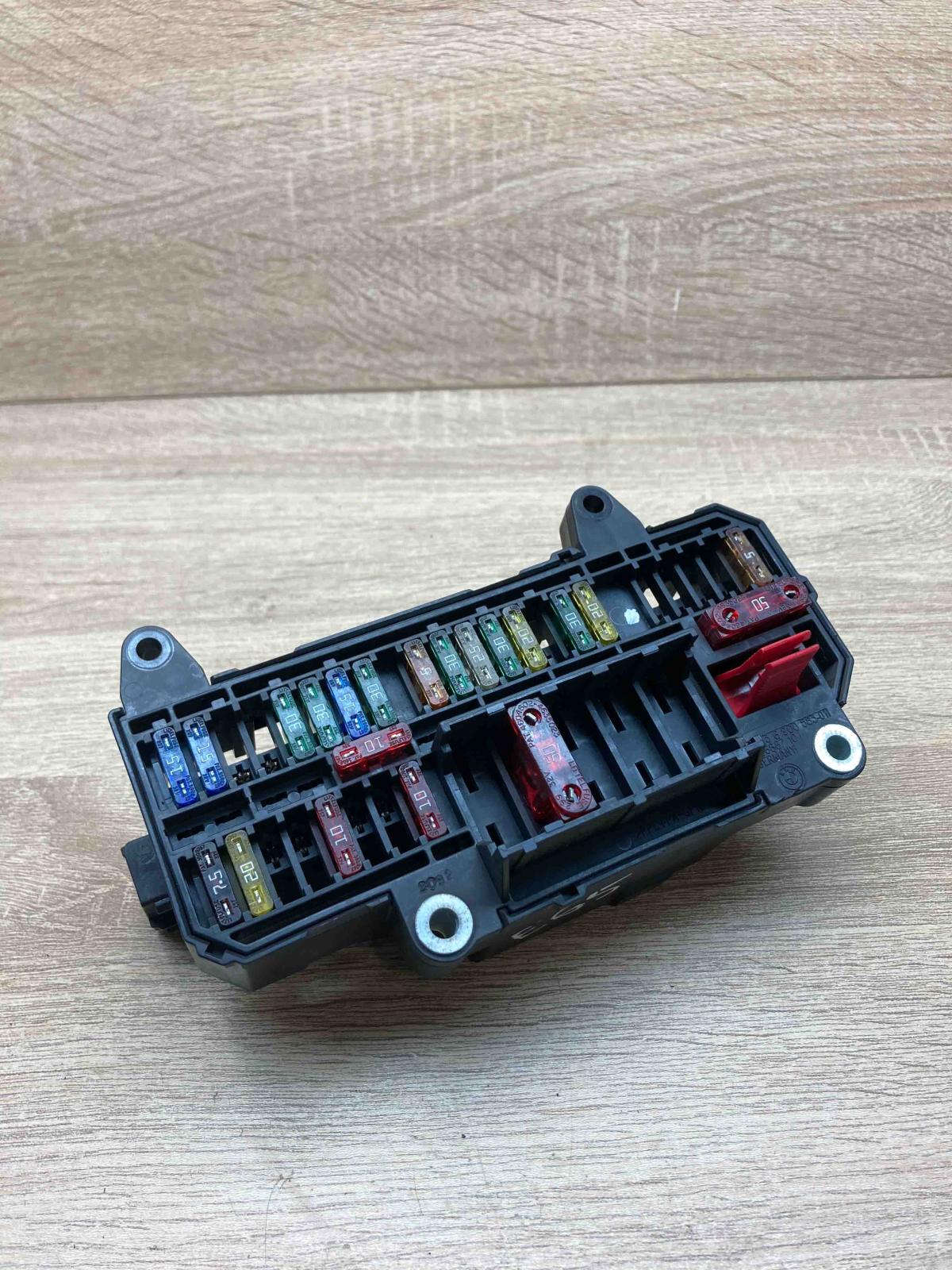 6900583 18572 13133  Fuse box set BMW 7 E65 E66