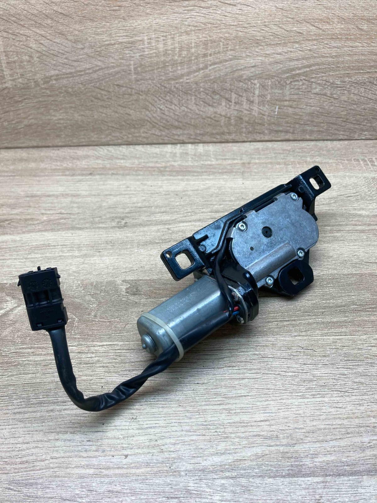 489050880 US7014872  Tailgate/trunk/boot lift motor BMW 7 E65 E66