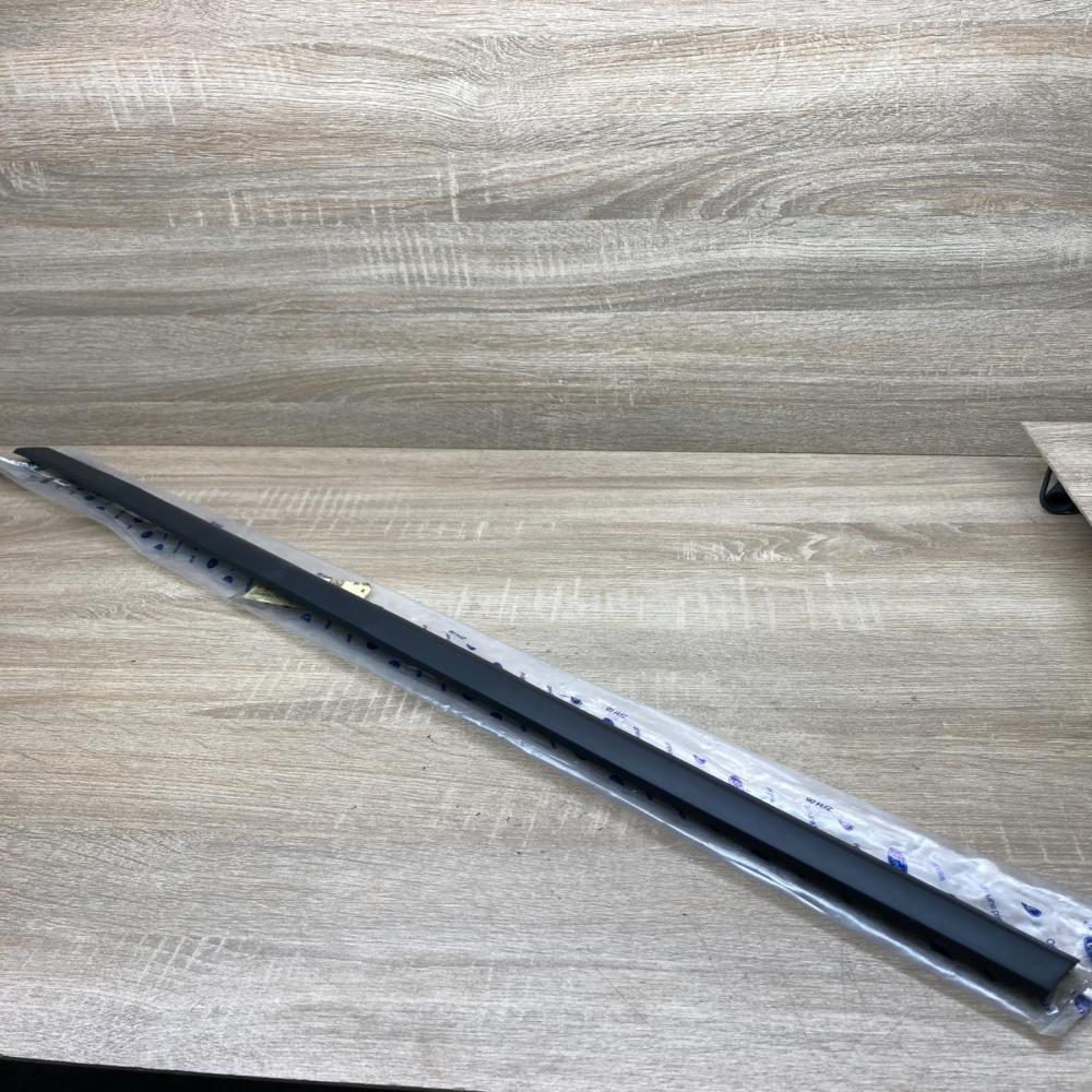 1374121 2N11N2580BE  Rear door window/glass frame Ford Mondeo MK II