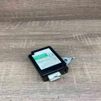 89740 53051 251300 3870  Door control unit/module Lexus IS 220D-250-350