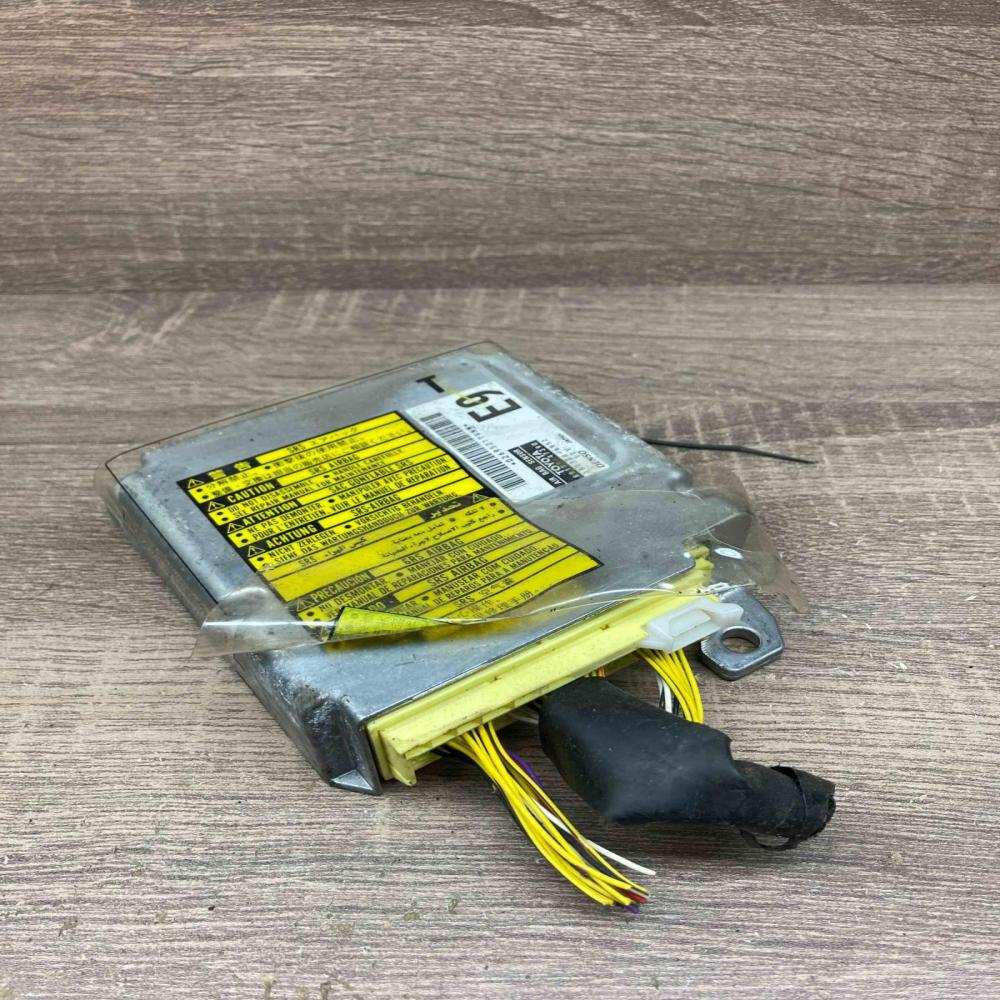 89170 47390 152300 6952  Airbag control unit/module Toyota Prius (XW20)
