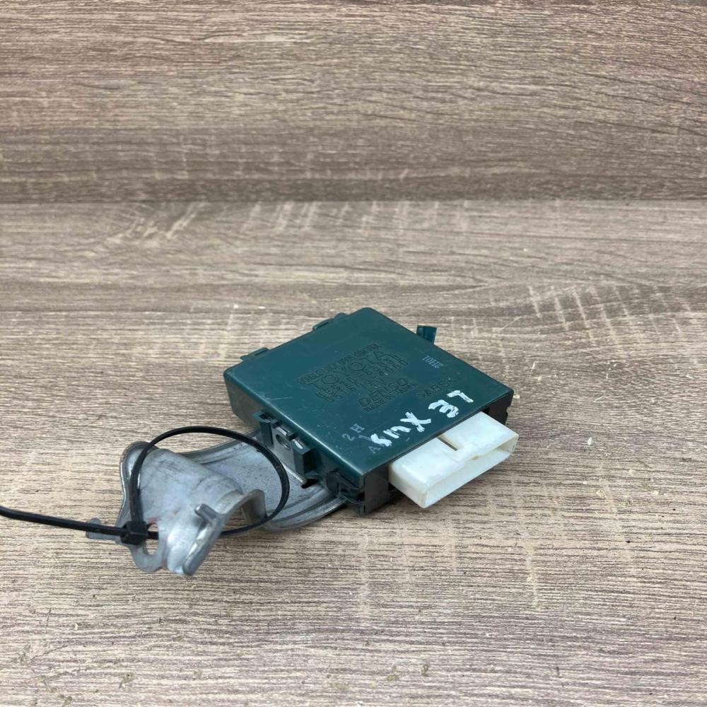 85970 53030 051500 4060  Door control unit/module Lexus IS 220D-250-350