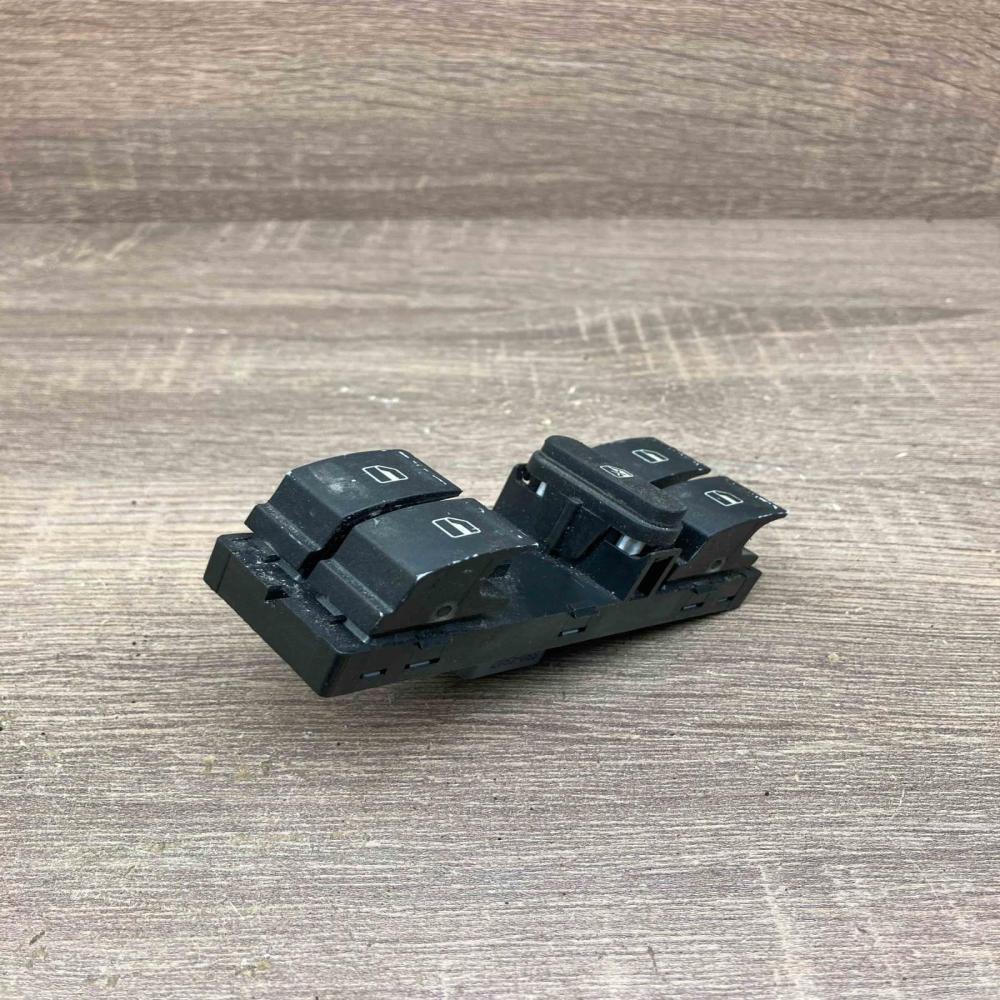1K4959857   Electric window control switch Volkswagen Touran I