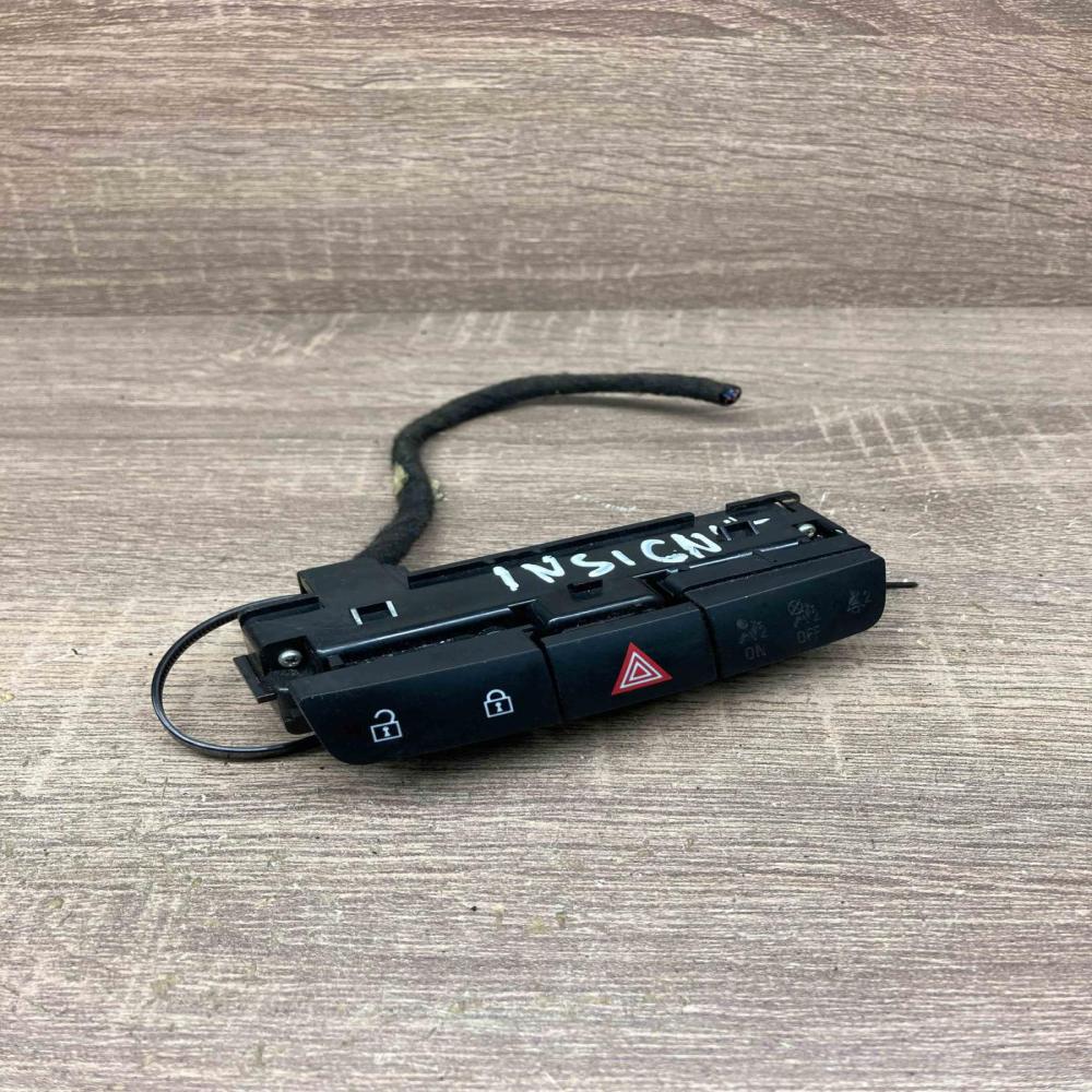 13271927   Hazard light switch Opel Insignia A