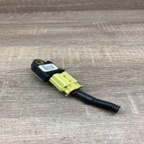 89831 0W040   Airbag deployment crash/impact sensor Lexus IS 220D-250-350