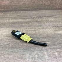 89831 0W040   Airbag deployment crash/impact sensor Lexus IS 220D-250-350