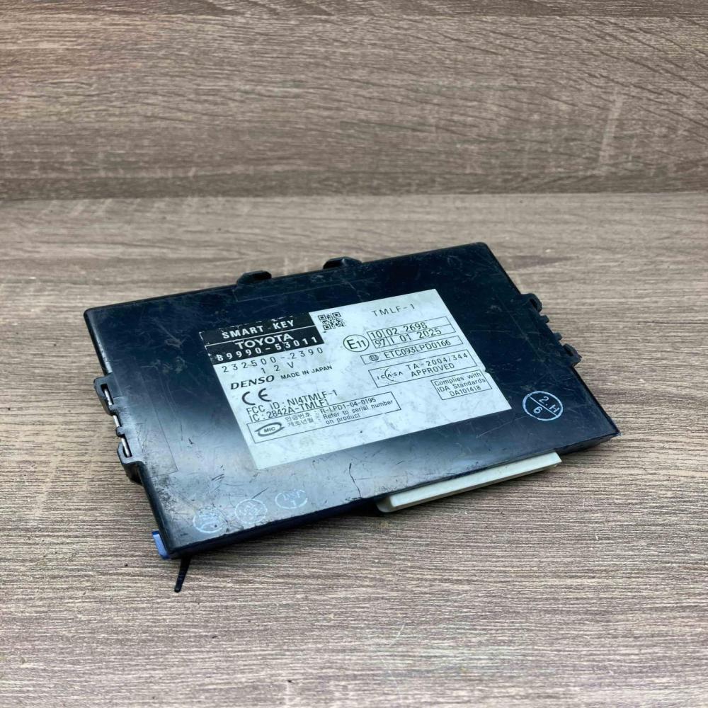89990 53011 232500 2390  Keyless (KESSY) go control unit/module Lexus IS 220D-25