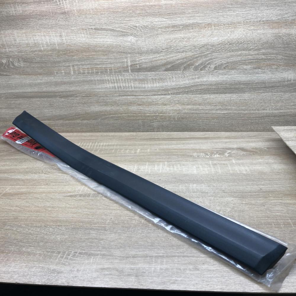 3A0853754   Rear door trim (molding) Volkswagen PASSAT B4