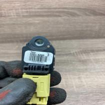 89831 02020   Airbag deployment crash/impact sensor Lexus IS 220D-250-350