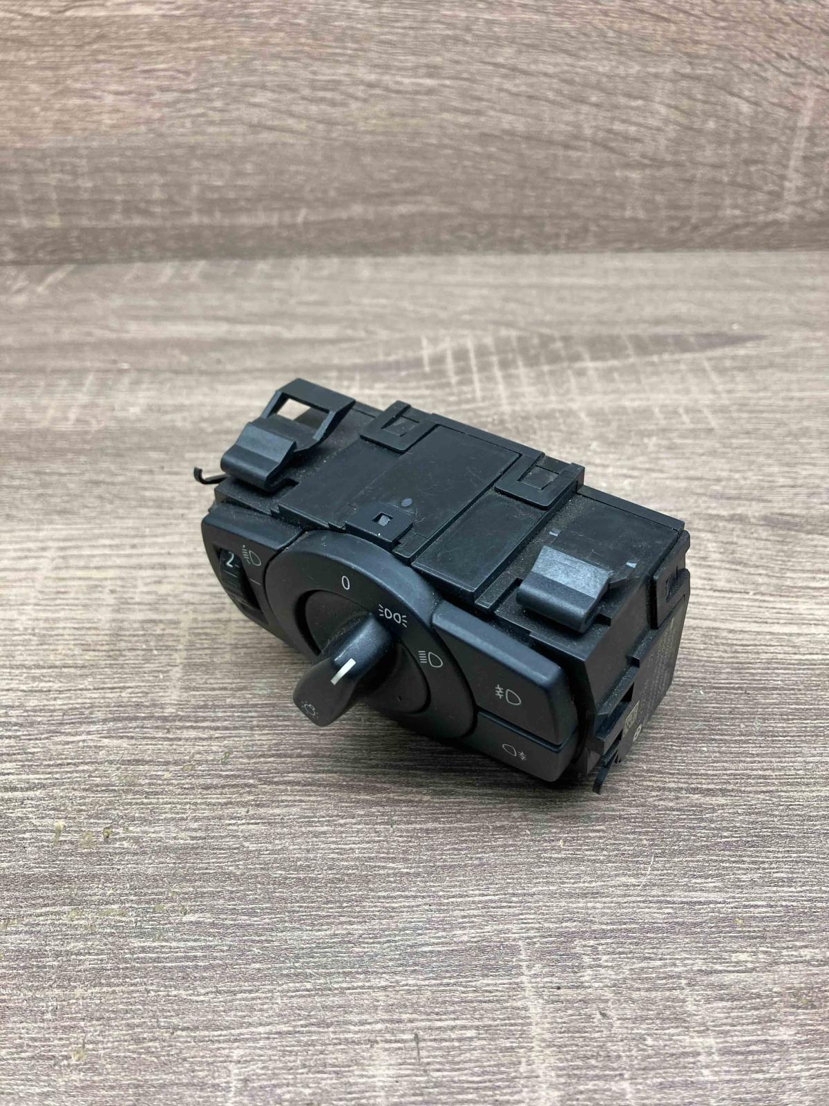 6932794 Used  Light switch BMW 3 E90 E91