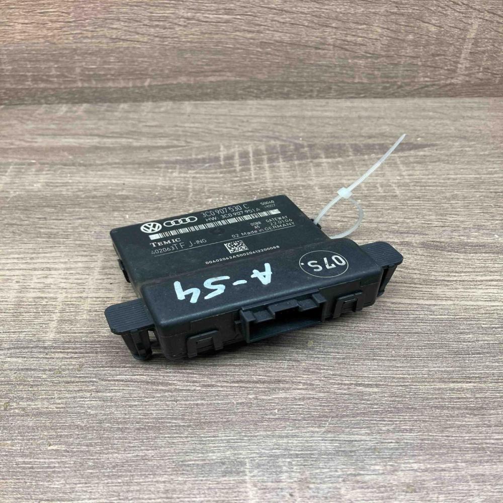3C0907530C   Gateway control module Volkswagen PASSAT B6