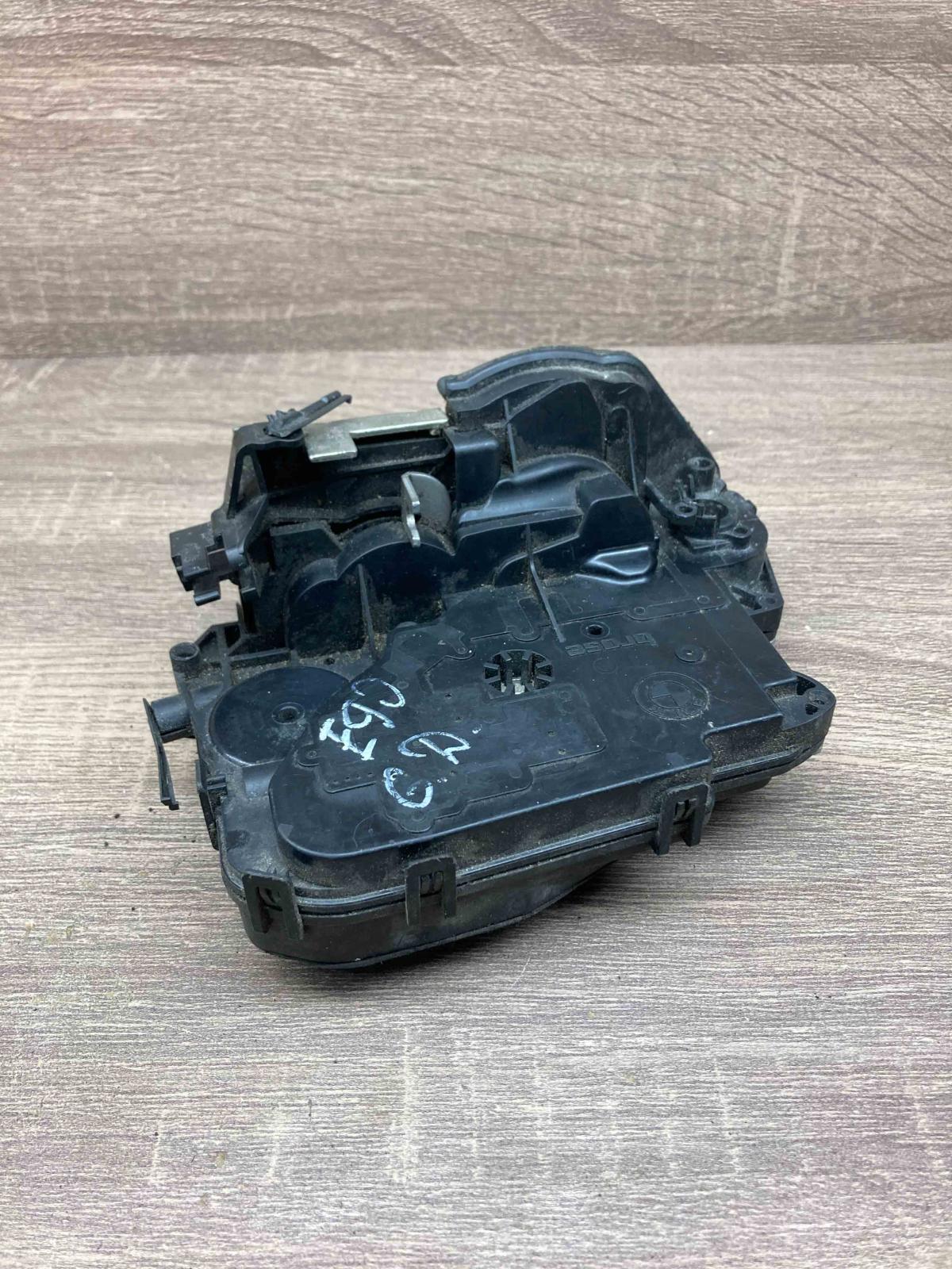 4389476   Rear door lock BMW 3 E90 E91