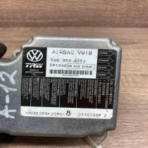 5N0959655J   Airbag control unit/module Volkswagen PASSAT B7