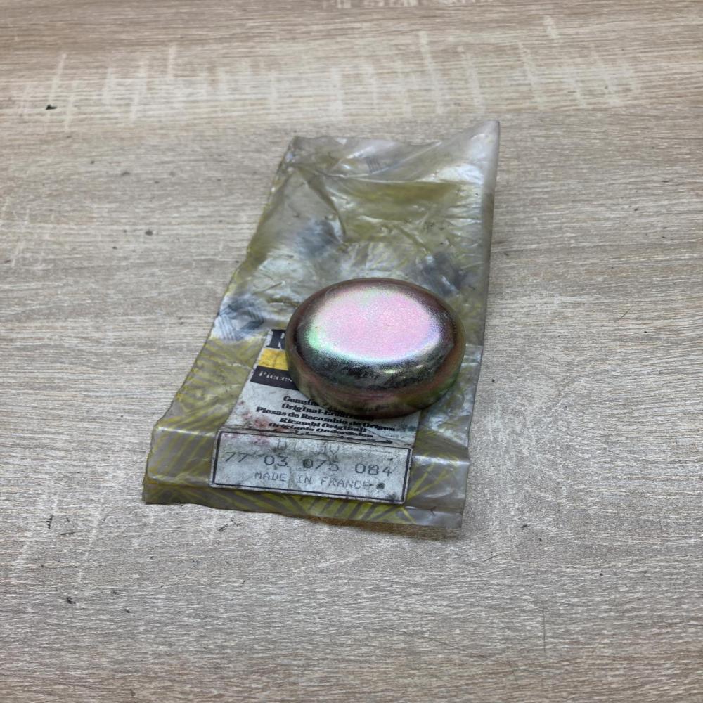 7703075084   Front wheel ball bearing Renault Trafic I