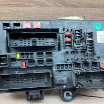 13277321 13277321  Fuse module Opel Insignia A